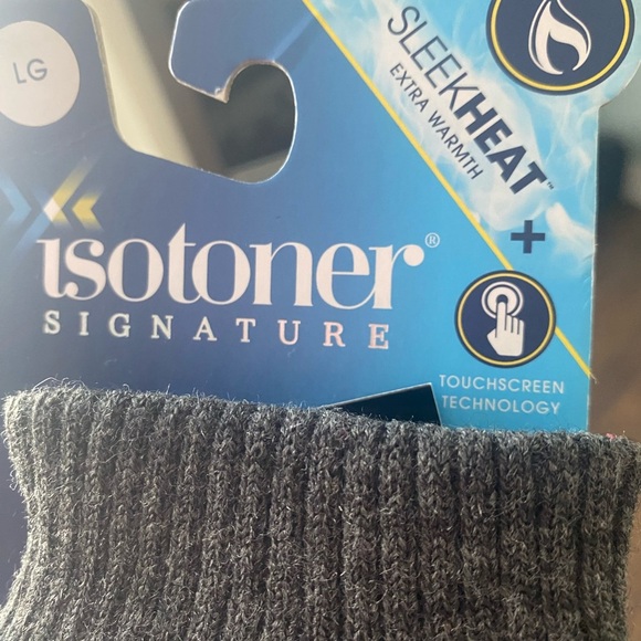 Isotoner ladies  Black Leather Gloves - Picture 7 of 8